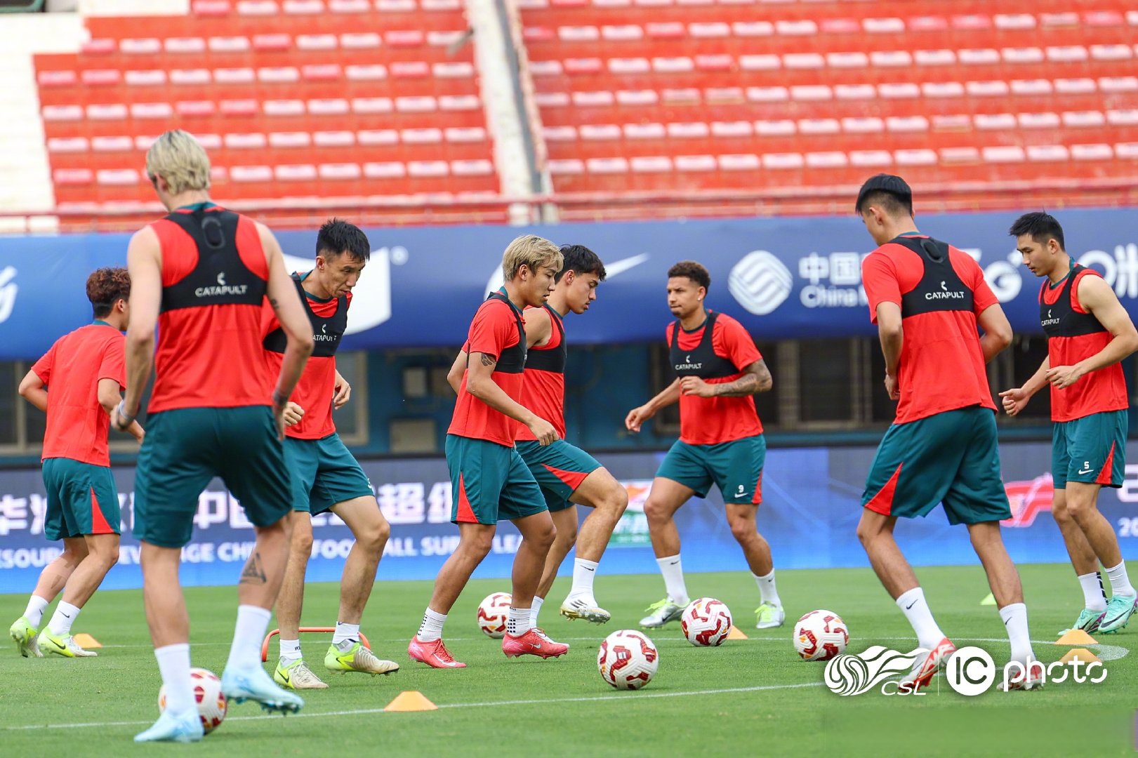  赛地聚焦：葡超赛后热度飙升，浙江队豪取连胜，压力陡增，球队文化再被提及