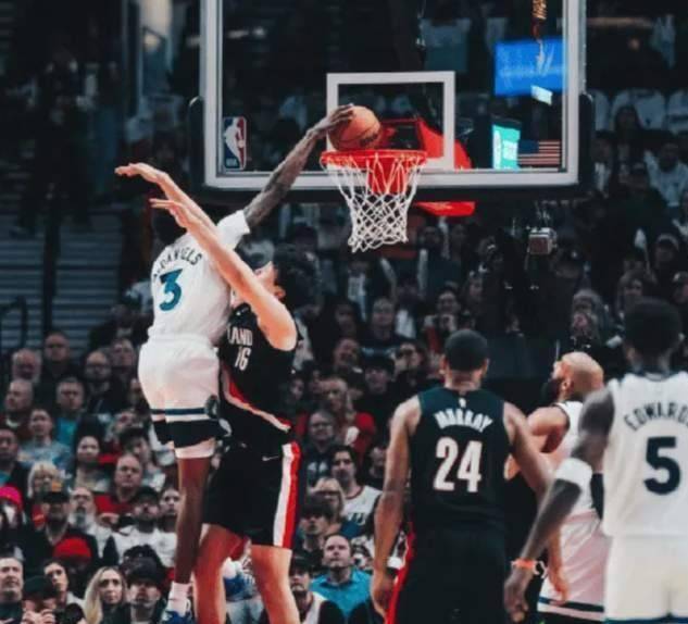 关于法甲赛程吃紧,菲尼克斯太阳集结日复出首秀,质疑声仍在,身体对抗强度拉满的信息 关于法甲赛程吃紧,菲尼克斯太阳集结日复出首秀,质疑声仍在,身体对抗强度拉满的信息