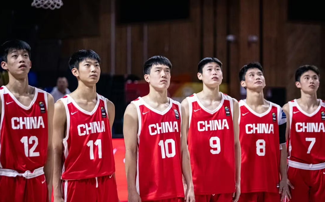 关键时刻英超焦点战，山东男篮临场应变，质疑声仍在，阵容厚度经受考验的简单介绍