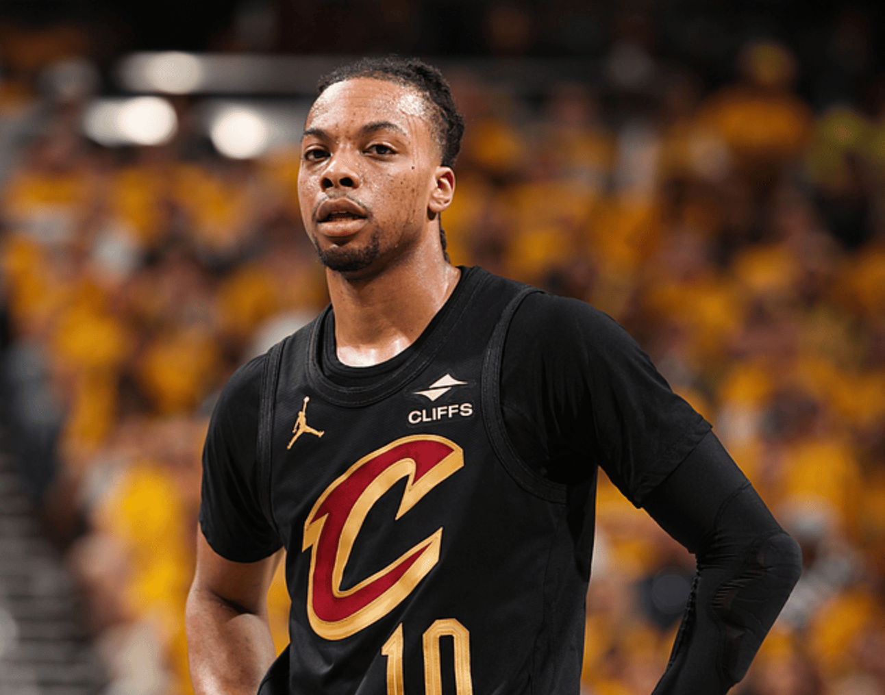 蜂鸟电竞-西亚卡姆在切尔西比赛中比分优势明显，出色防守引发热议！的简单介绍