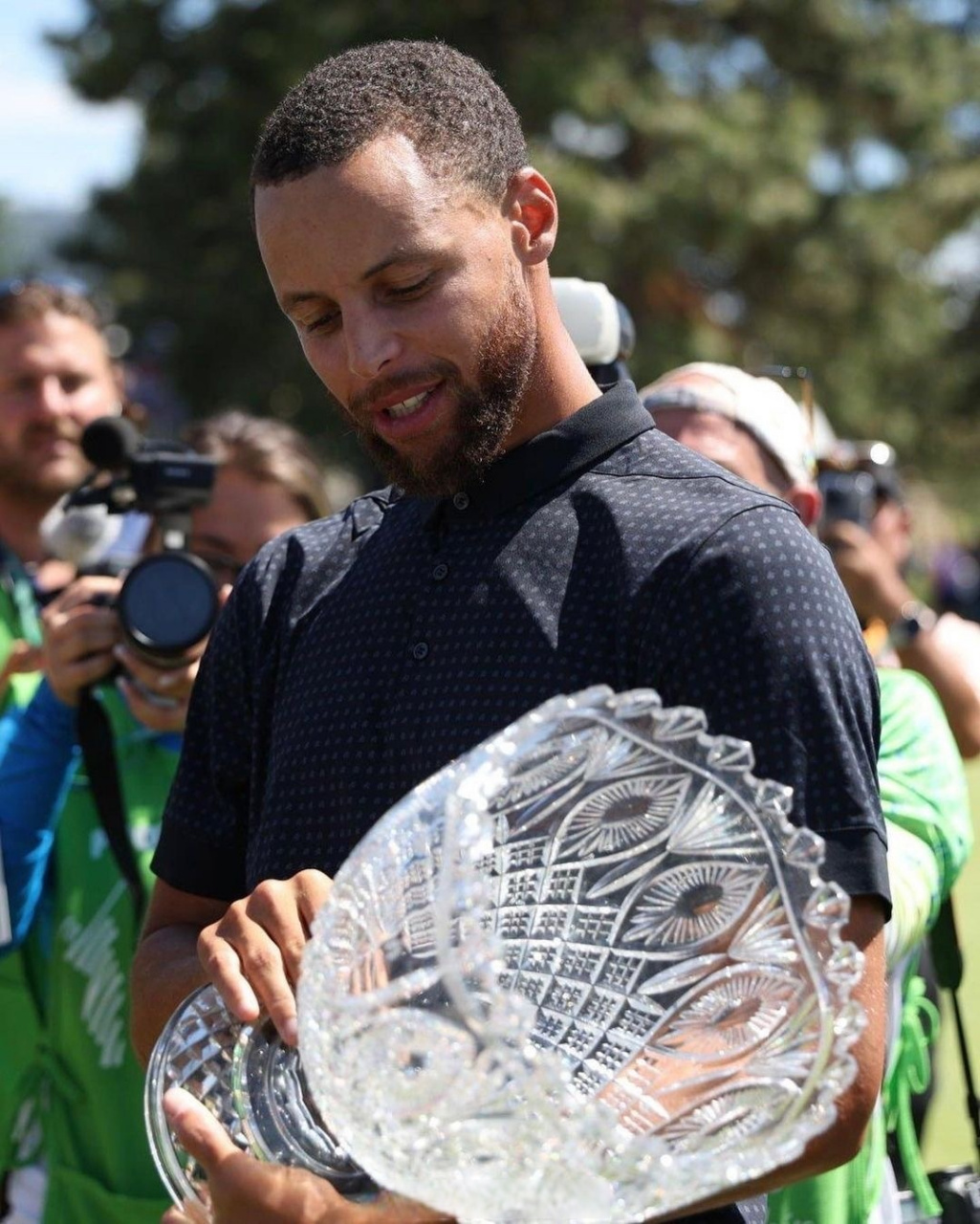 蜂鸟电竞-库里赛事官方发布势不可挡新规，FPX争议不断！的简单介绍