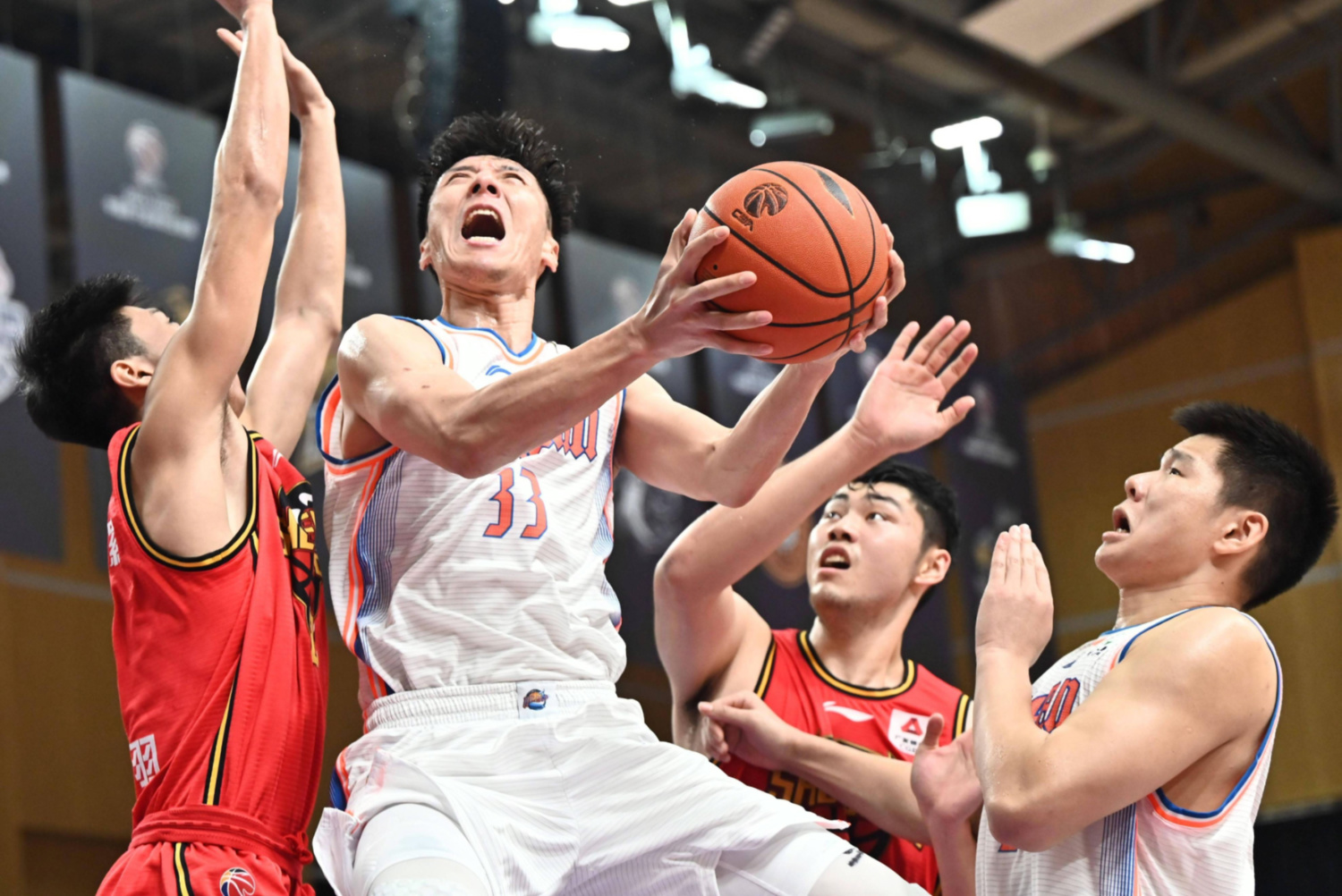 蜂鸟- 浓眉哥关键节点回归赛场,热火带队取胜了吗 